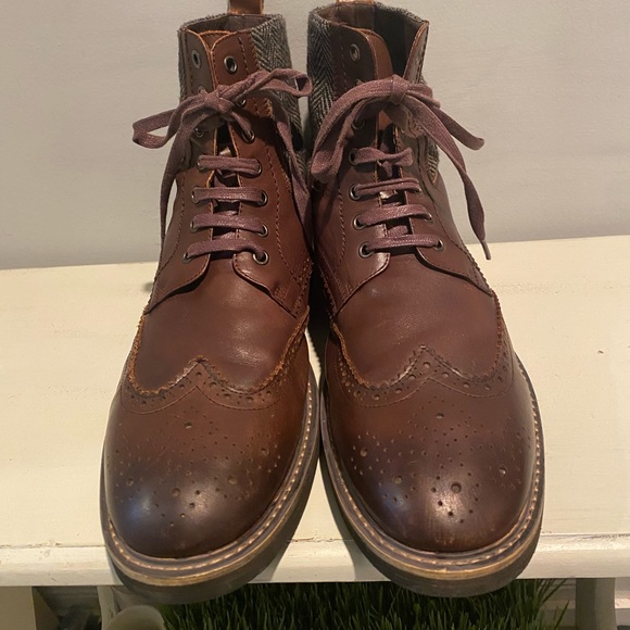 Zanzara men’s ankle boots - wingtip with wool ankle accent size 10.5 - Picture 1 of 6